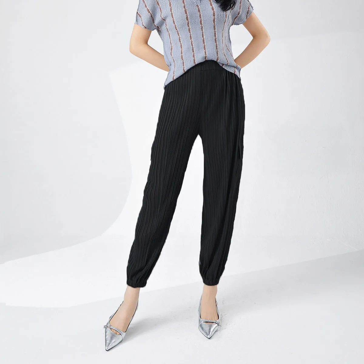 2025 Shenzhen Nanyou women's clothing pleated pants elastic waist loose and thin nine-point leggings versatile Sanzhai casual pants