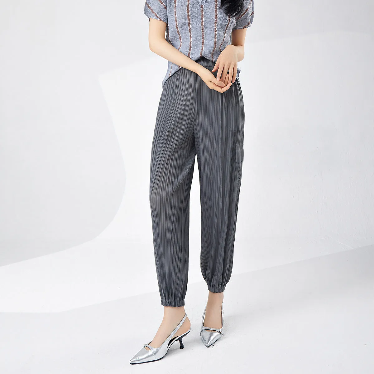 2025 Shenzhen Nanyou women's clothing pleated pants elastic waist loose and thin nine-point leggings versatile Sanzhai casual pants