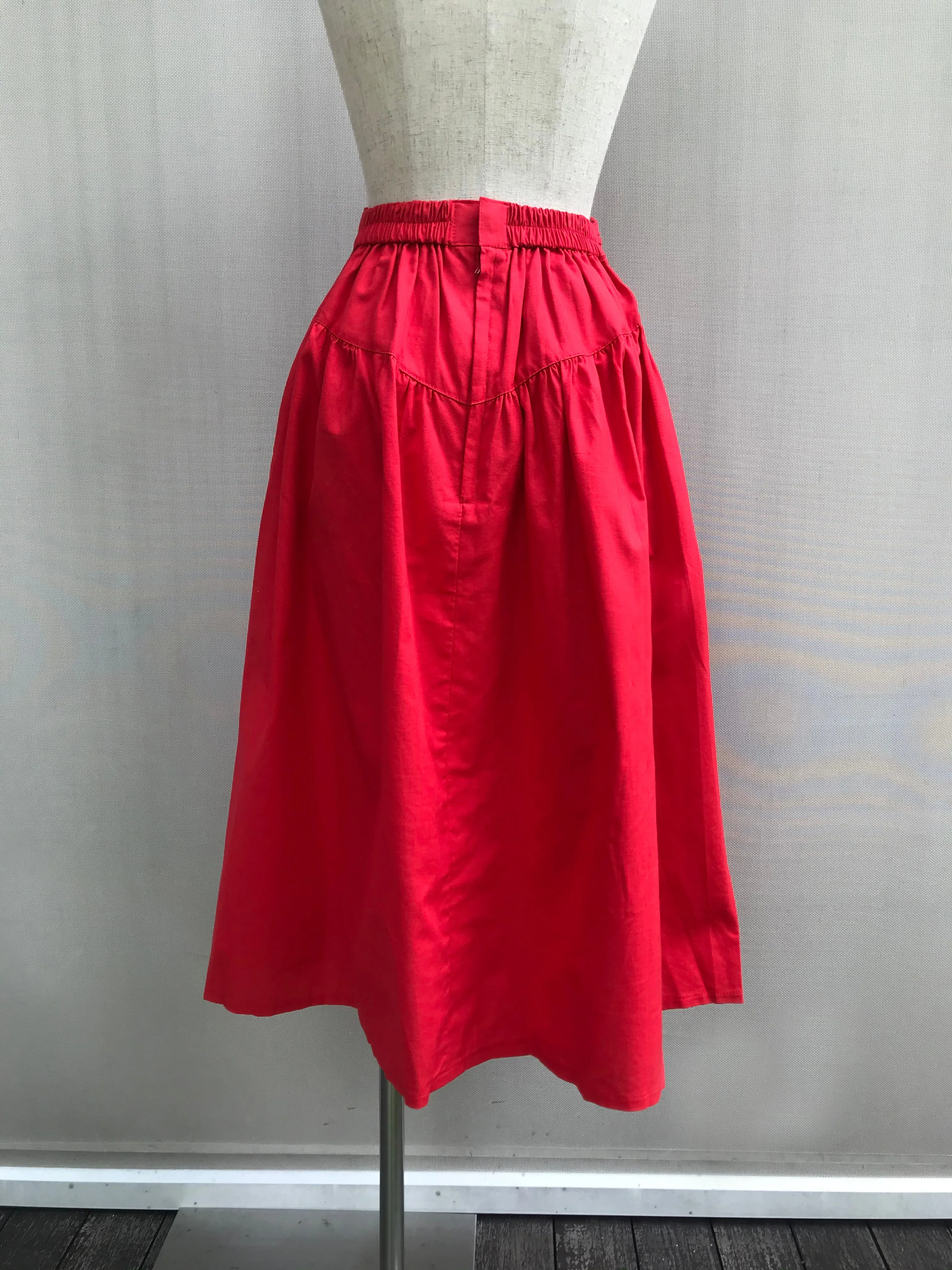 80s Red Gold Buttons Flare Skirt