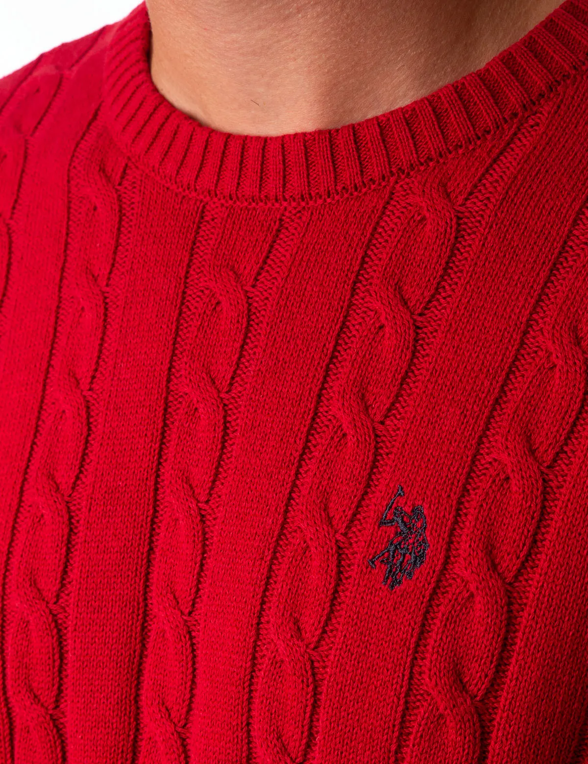 ALL OVER CABLE CREW NECK SWEATER