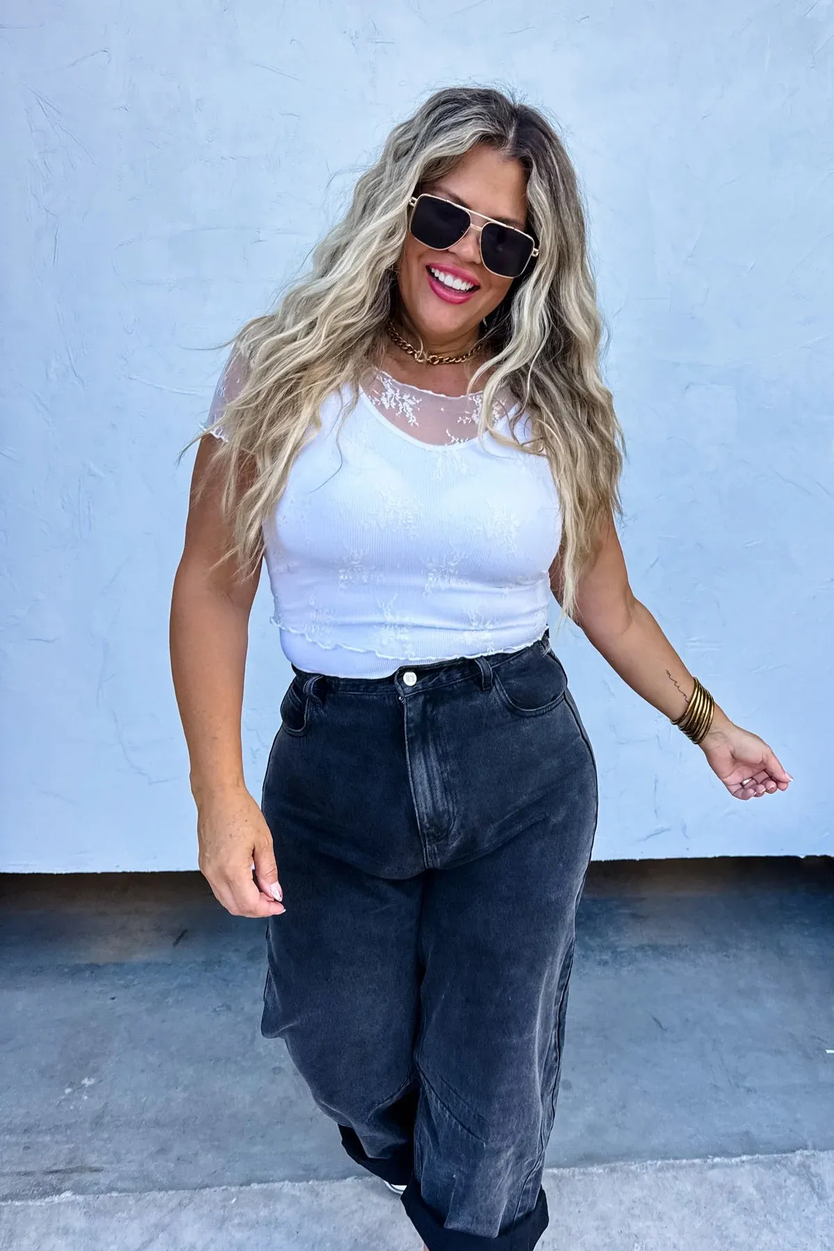 ALLE SHORT SLEEVE LACE TOP