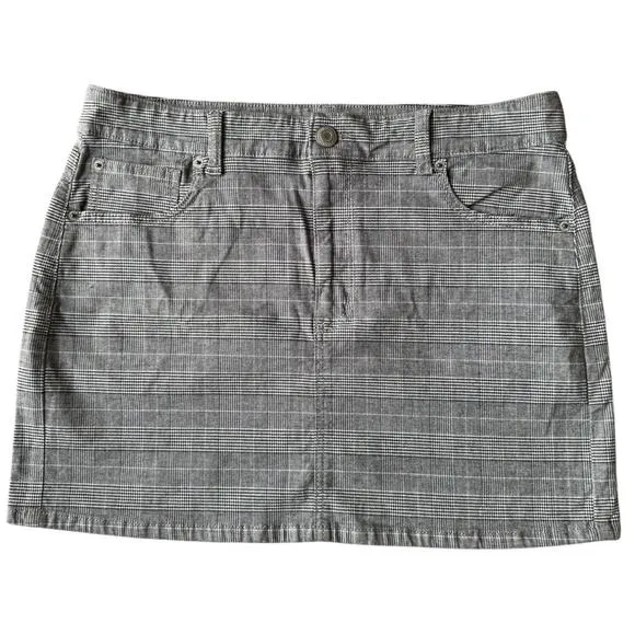 American Eagle High Rise Mini stretch skirts plaid black bundle of 2 size 12