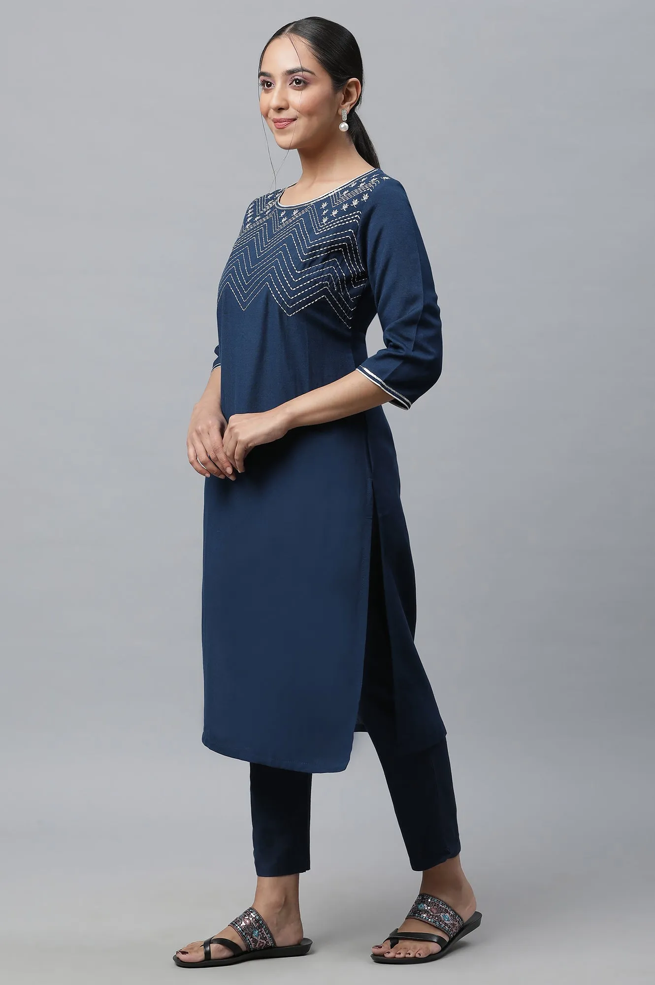Blue Embellished Kurta and Trousers Set