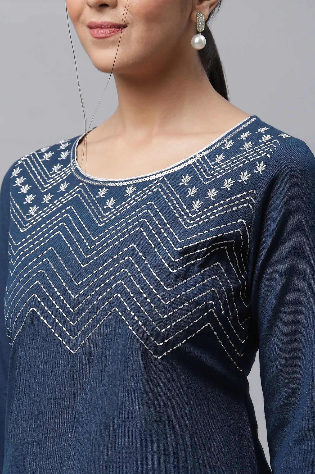 Blue Embellished Kurta and Trousers Set