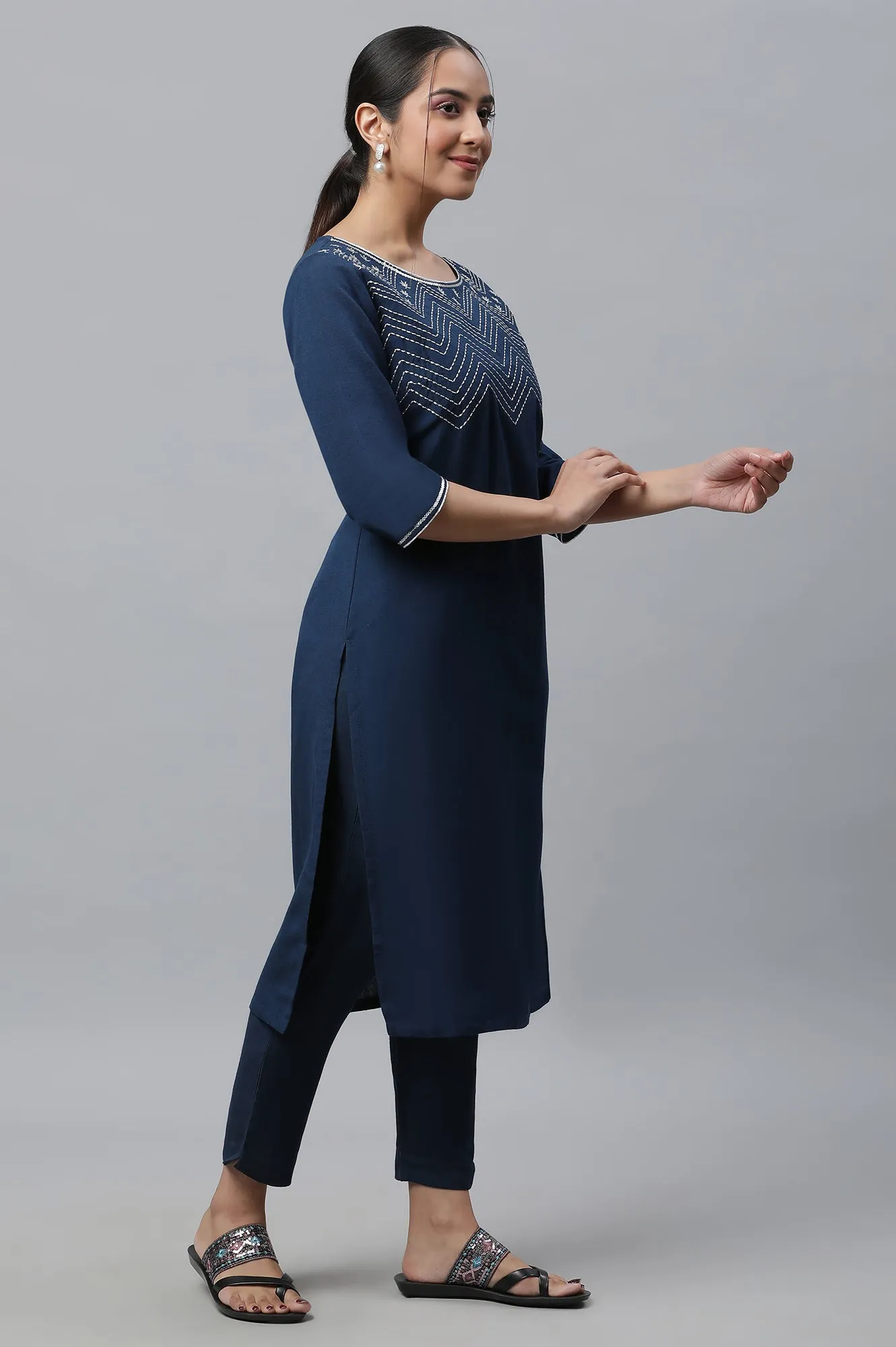 Blue Embellished Kurta and Trousers Set