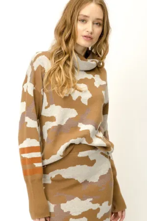 Carly Camo Pullover
