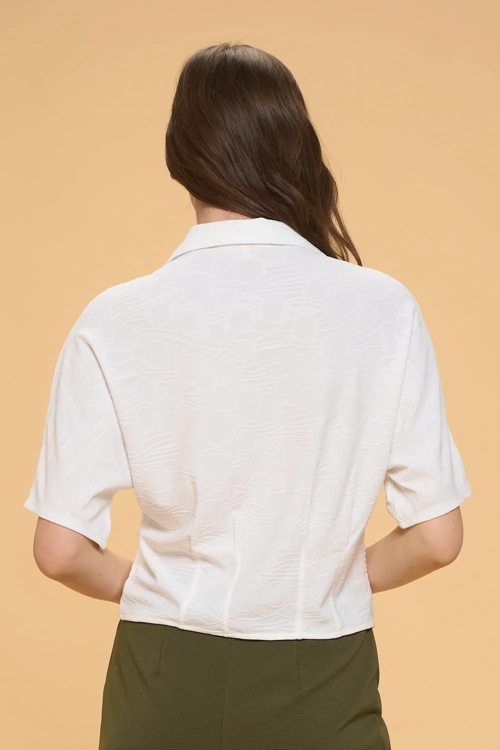 FITTED PLEATED HEM DETAIL COLLAR SHIRT