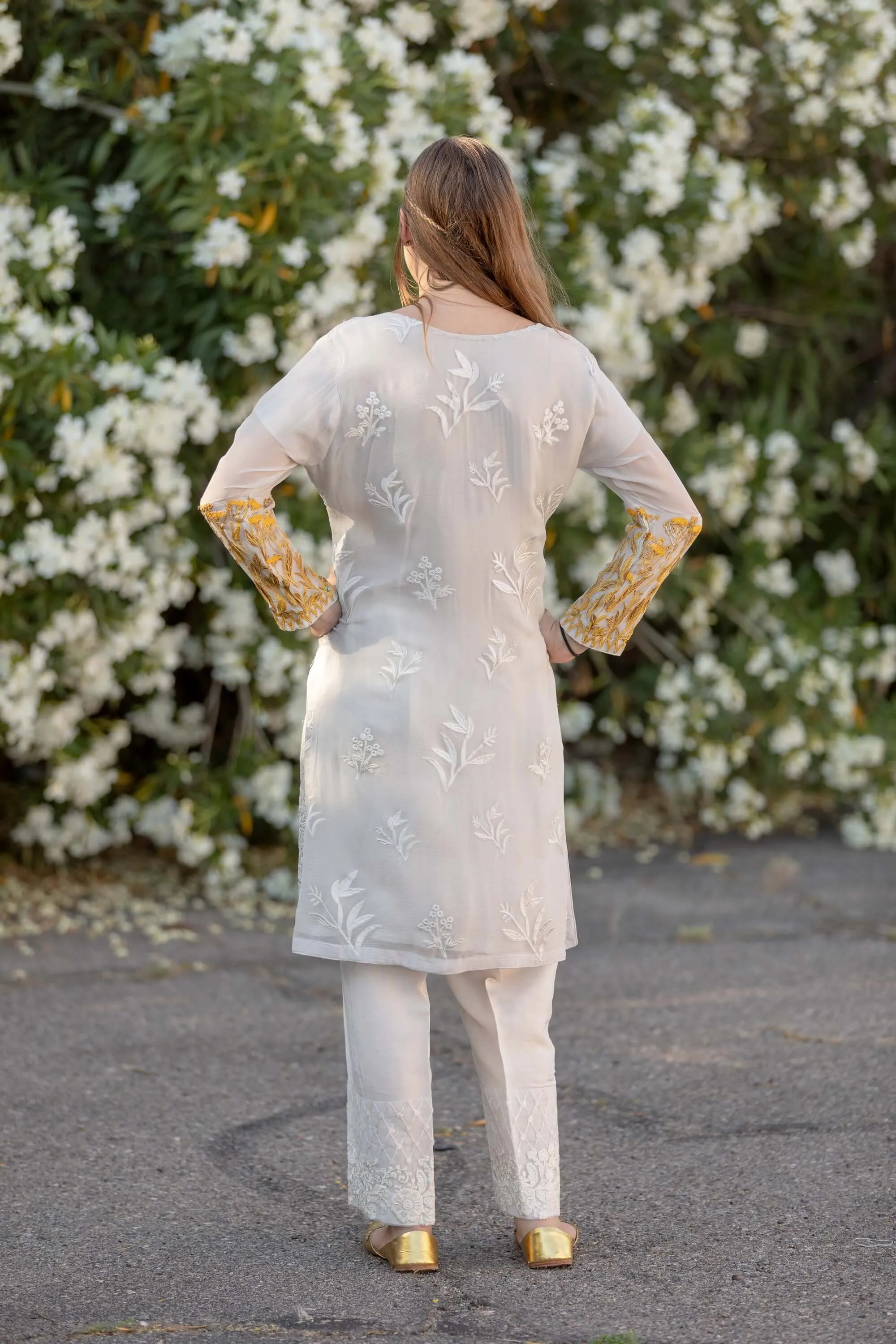 Gray Chiffon Embroidery Suit