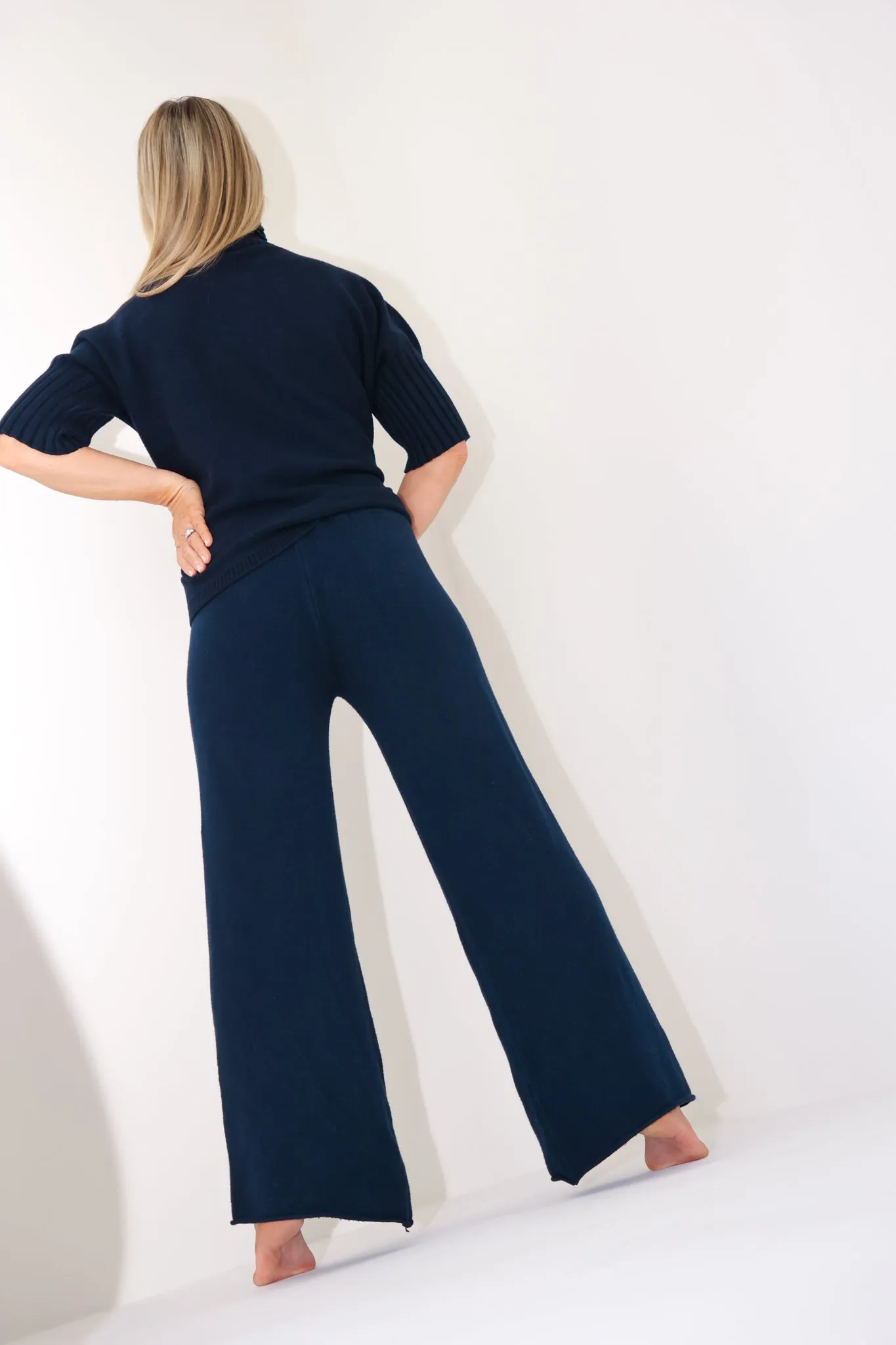 KNIT COZY FLARED PANT