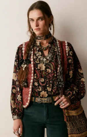 Maison Hotel - Dylan Vest - Wadi Rum Anguria - last one