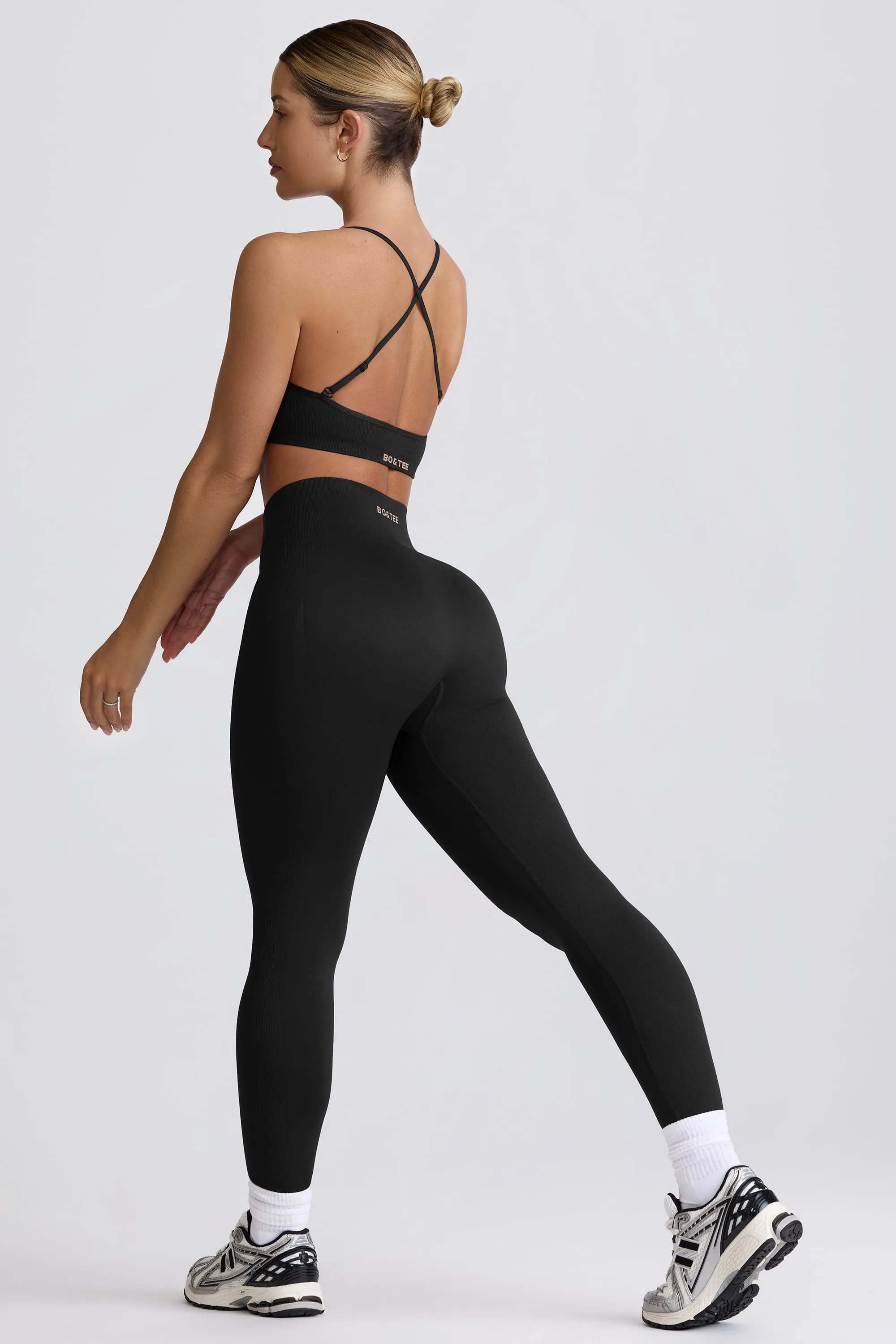 Petite Super Sculpt Seamless Leggings in Black