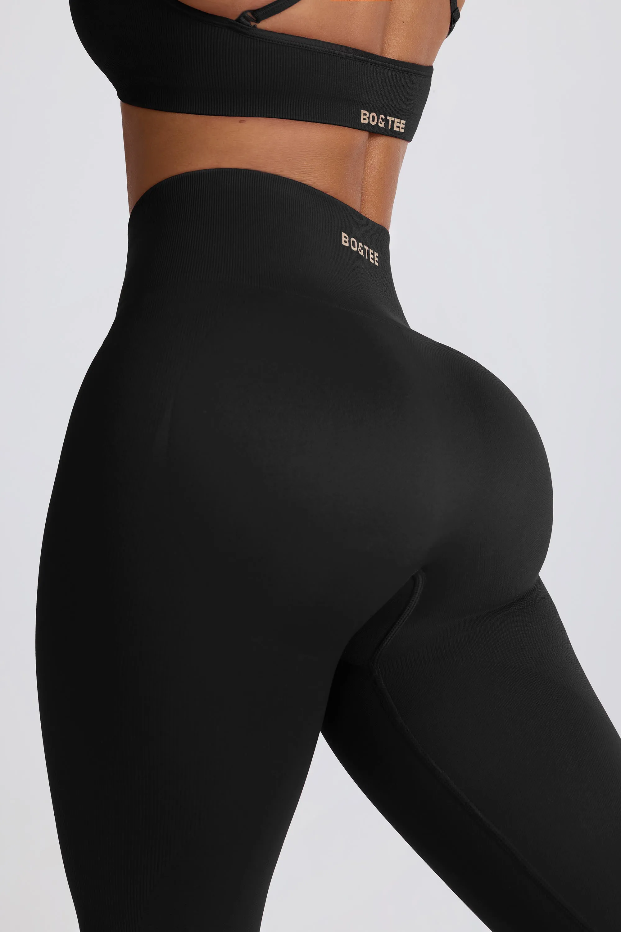 Petite Super Sculpt Seamless Leggings in Black