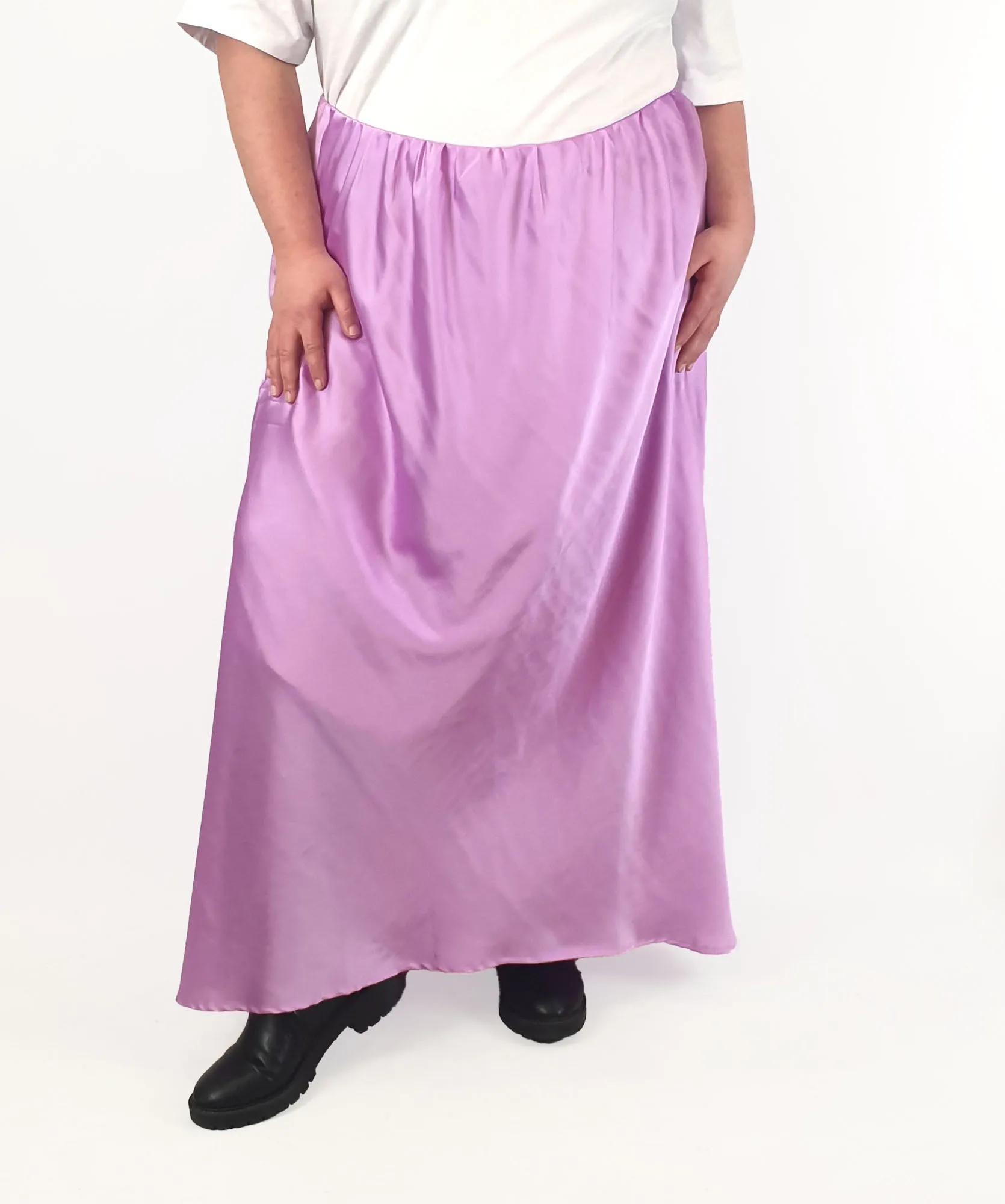 Proud Poppy purple silky feel skirt size 28
