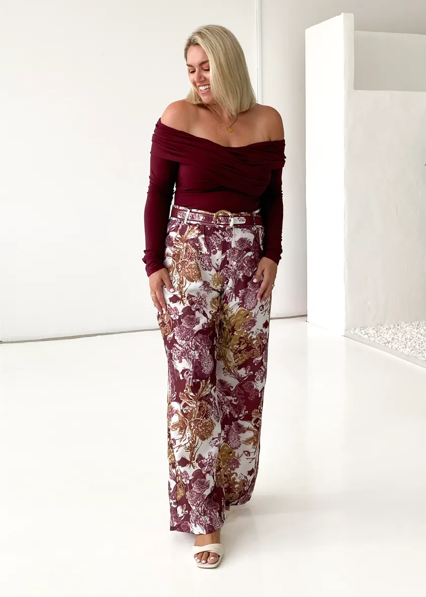 Rayz Off Shoulder Top - Mahogany