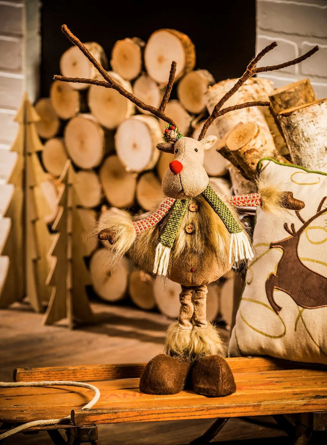 Reindeer Posable Plush Décor,8tan060