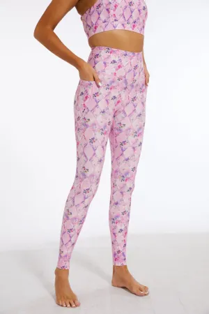 Rosé Lattice Luxe Leggings – Vintage Pink Floral Grid with Pocket