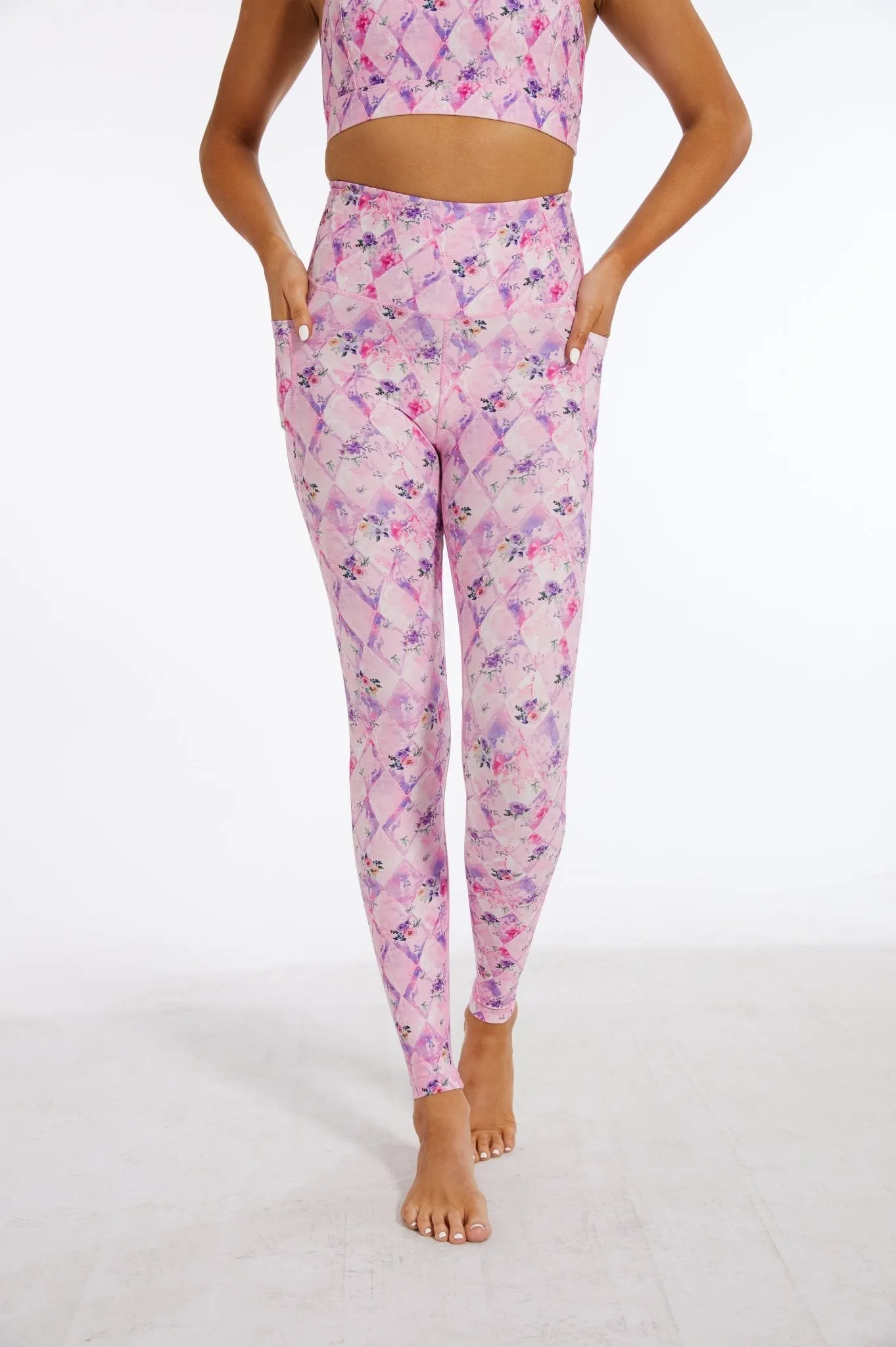 Rosé Lattice Luxe Leggings – Vintage Pink Floral Grid with Pocket