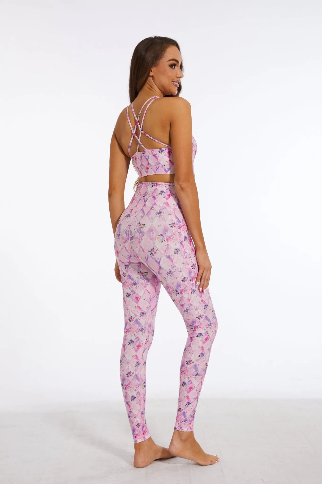 Rosé Lattice Luxe Leggings – Vintage Pink Floral Grid with Pocket