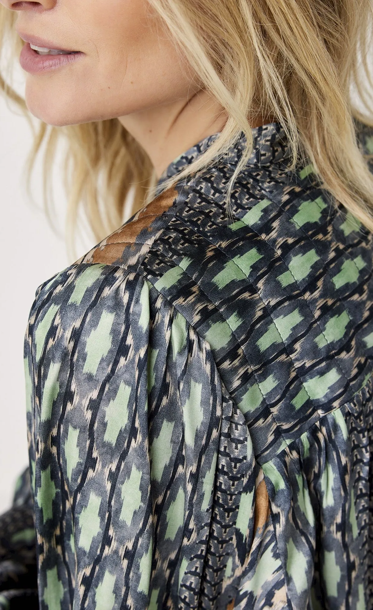Summum Ikat Print Top