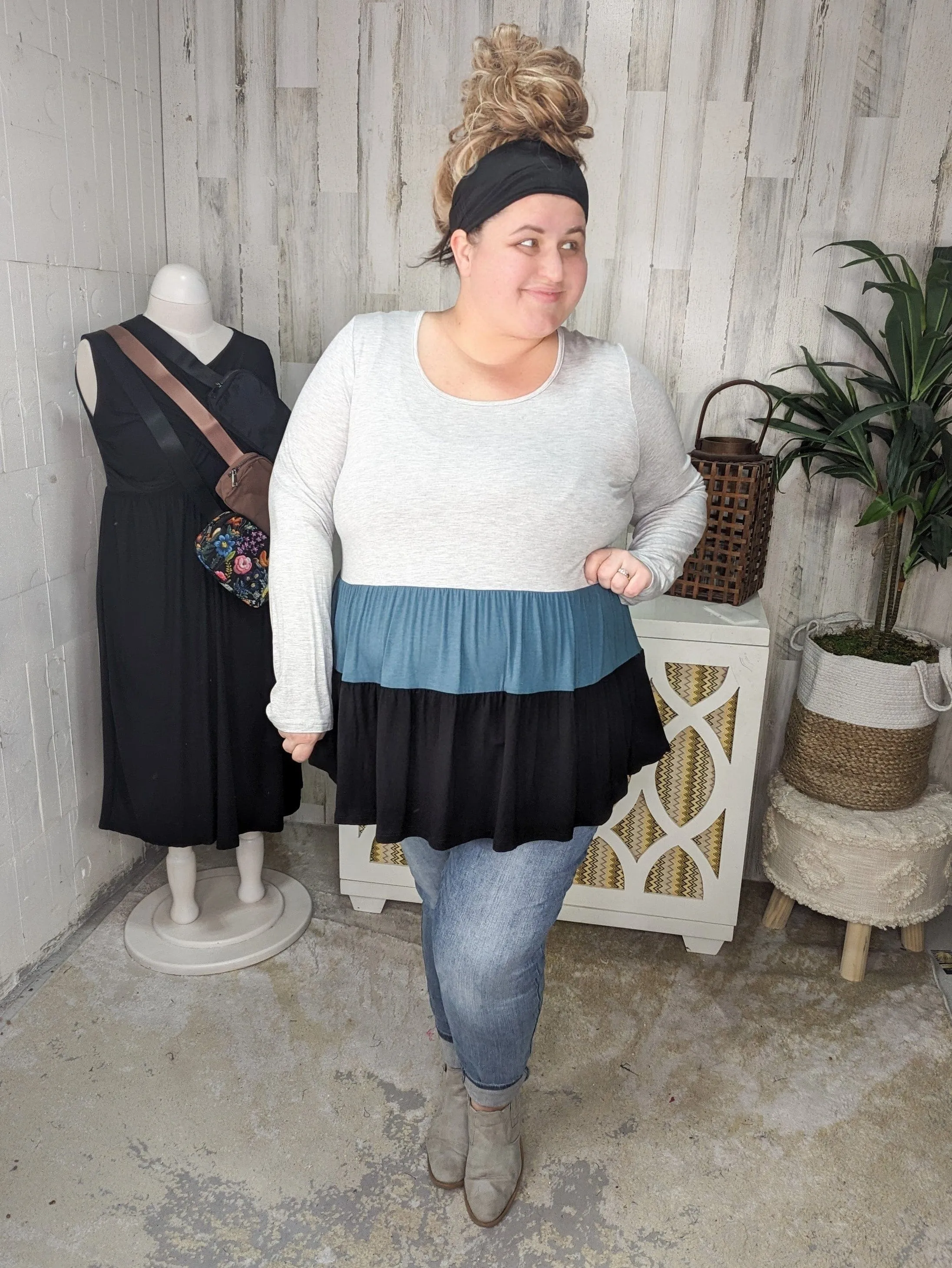 Talia Teal Blocked Shaping Top