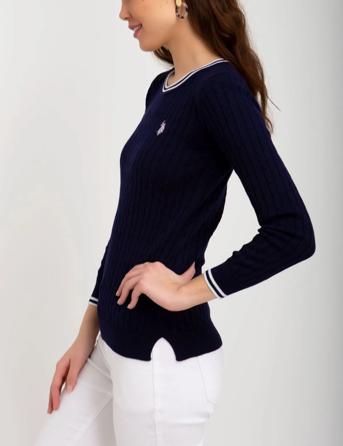 TIPPED CABLE CREW NECK SWEATER