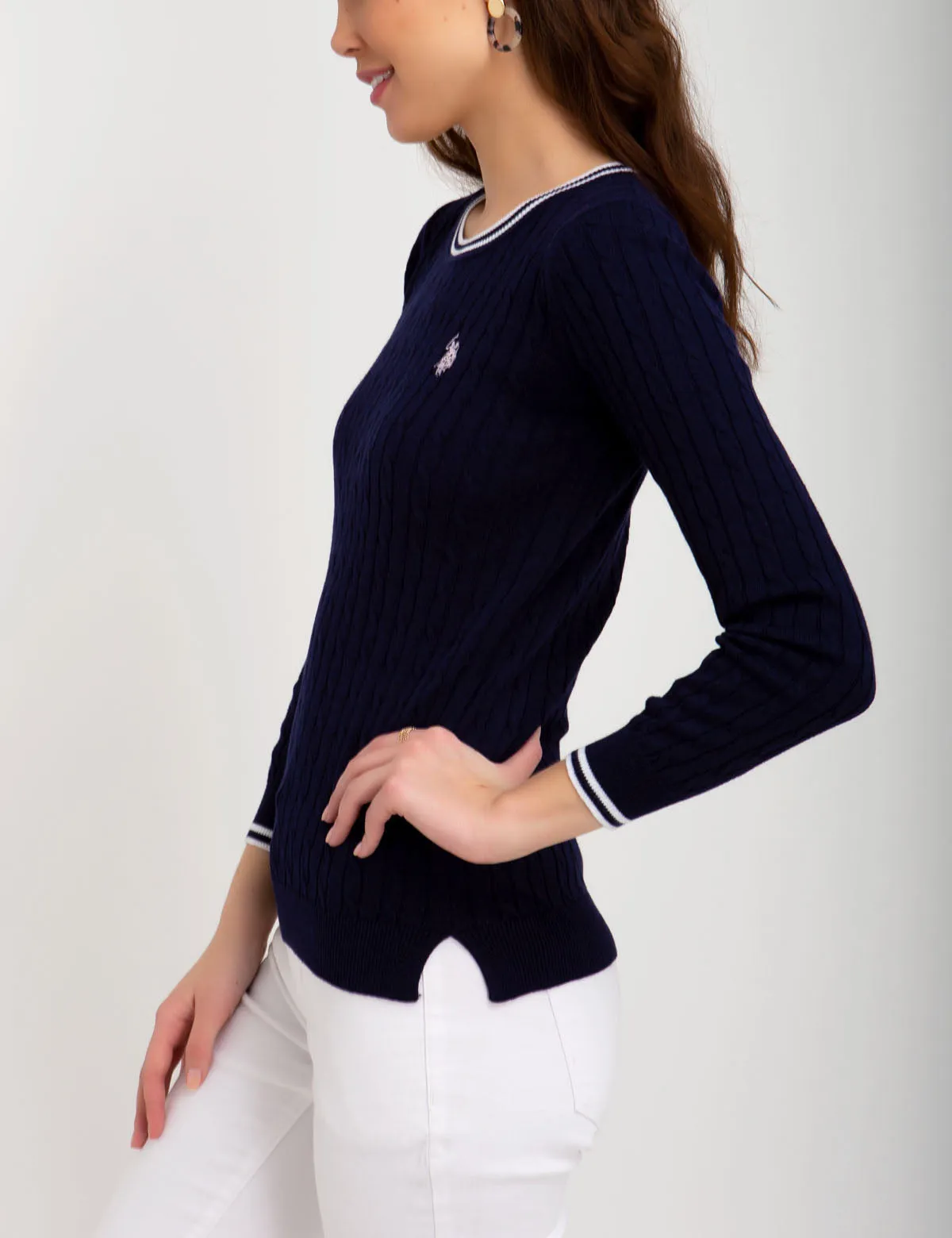 TIPPED CABLE CREW NECK SWEATER